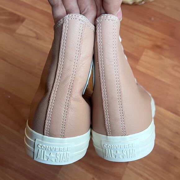 NEW Womens Size 10 Converse All Star Chuck Taylor CTAS High Top Leather Shoes - Picture 5 of 9